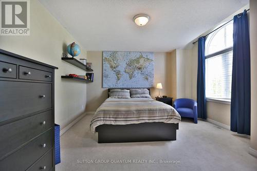 3403 Fox Run Circle, Oakville, ON - Indoor Photo Showing Bedroom