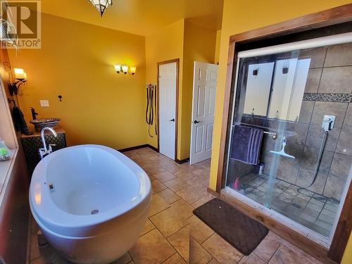 4315 Parker Drive, Williams Lake, BC - Indoor Photo Showing Bathroom
