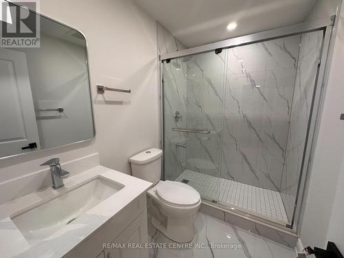 #Bsmt -19 Pointer St, Cambridge, ON - Indoor Photo Showing Bathroom
