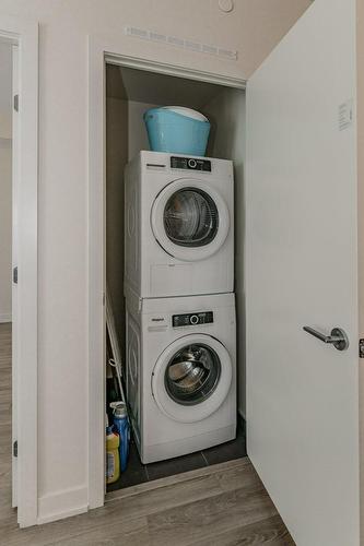 212 King William Street|Unit #1208, Hamilton, ON - Indoor Photo Showing Laundry Room
