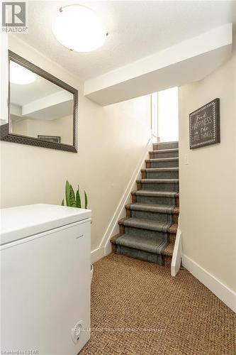 8 Gower St, London, ON - Indoor Photo Showing Other Room