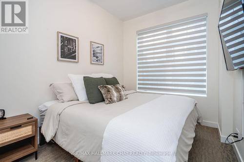 115 - 40 Horseshoe Boulevard, Oro-Medonte, ON - Indoor Photo Showing Bedroom
