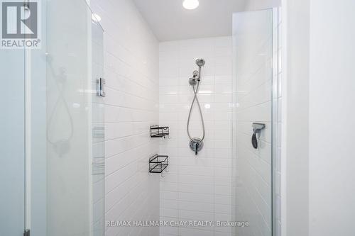115 - 40 Horseshoe Boulevard, Oro-Medonte, ON - Indoor Photo Showing Bathroom
