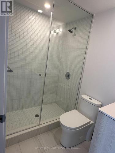 1117 - 1 Jarvis Street, Hamilton, ON - Indoor Photo Showing Bathroom