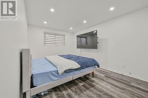 8 Gulliver Crescent, Brampton, ON - Indoor Photo Showing Bedroom