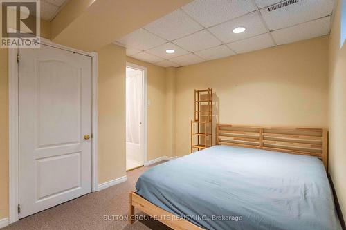 2654 Kinnerton Cres, Mississauga, ON - Indoor Photo Showing Bedroom