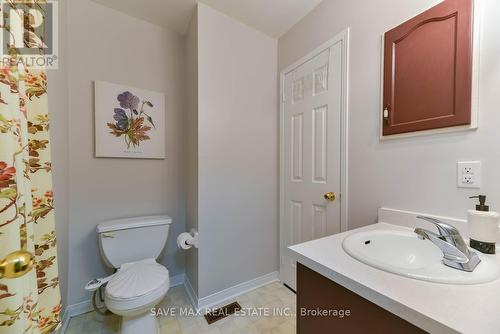 71 - 10 Cherrytree Drive, Brampton, ON - Indoor Photo Showing Bathroom
