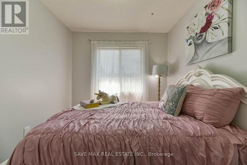71 - 10 Cherrytree Drive, Brampton, ON - Indoor Photo Showing Bedroom