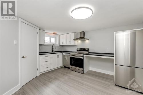 Basement Kitchen - 1 Oakwood Avenue, Ottawa, ON - Indoor Photo Showing Kitchen