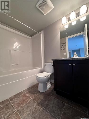 108 2141 Larter Road, Estevan, SK - Indoor Photo Showing Bathroom