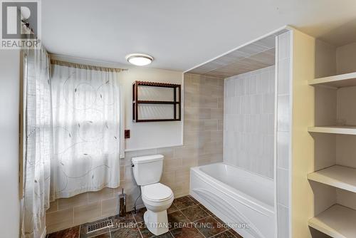 130 West Beach Rd, Clarington, ON - Indoor Photo Showing Bathroom