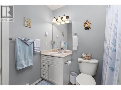 2100 Boucherie Road Unit# 415, West Kelowna, BC - Indoor Photo Showing Bathroom