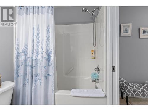 2100 Boucherie Road Unit# 415, West Kelowna, BC - Indoor Photo Showing Bathroom