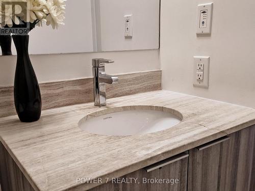 #3010 -955 Bay St, Toronto, ON - Indoor Photo Showing Bathroom