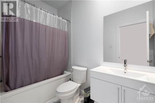149 Longpre Street, Ottawa, ON - Indoor Photo Showing Bathroom