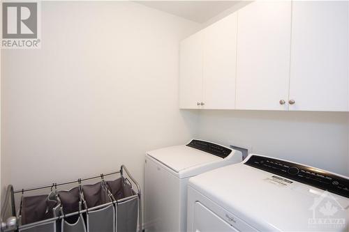 4372 Kelly Farm Drive, Ottawa, ON - Indoor Photo Showing Laundry Room