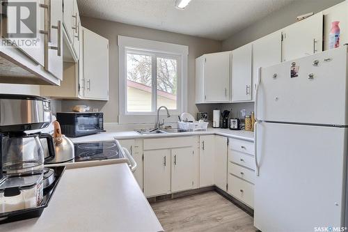 861 7Th Street E, Prince Albert, SK - Indoor Photo Showing Kitchen