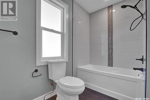 2912 College Avenue, Regina, SK - Indoor Photo Showing Bathroom