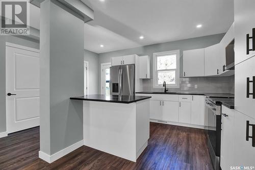 2912 College Avenue, Regina, SK - Indoor Photo Showing Kitchen With Stainless Steel Kitchen With Upgraded Kitchen