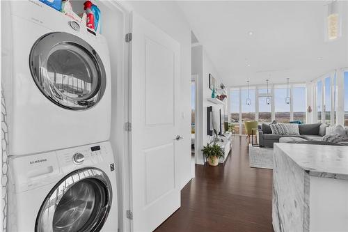 50 Murray Street W|Unit #401, Hamilton, ON - Indoor Photo Showing Laundry Room