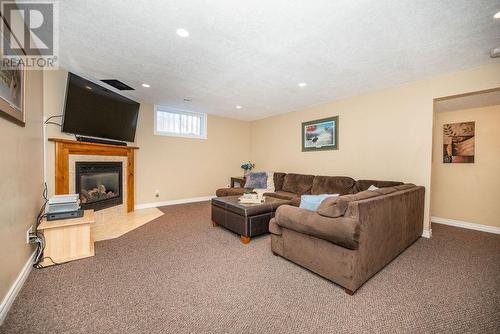 15 Greenwood Road, Deep River, ON - Indoor With Fireplace