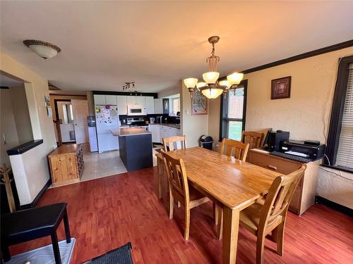 206 Coalmont Road, Princeton, BC - Indoor Photo Showing Dining Room