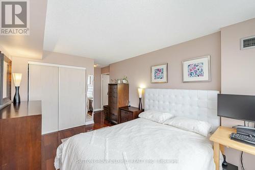 #1009 -1320 Islington Ave, Toronto, ON - Indoor Photo Showing Bedroom