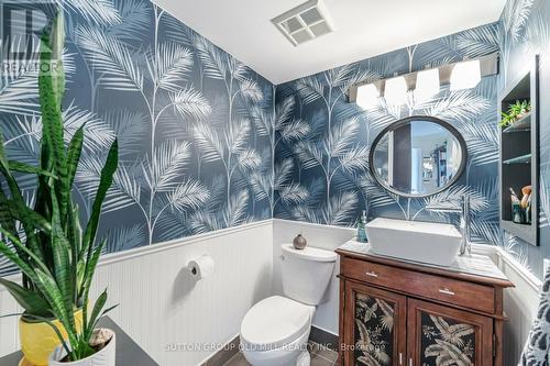 1009 - 1320 Islington Avenue, Toronto, ON - Indoor Photo Showing Bathroom