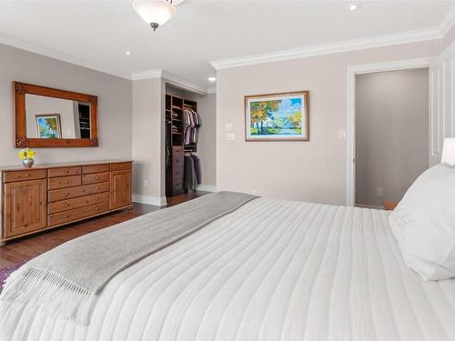 2820 Arawana Road, Naramata, BC - Indoor Photo Showing Bedroom