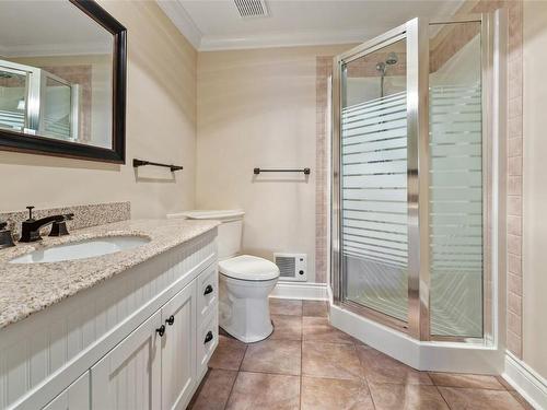 2820 Arawana Road, Naramata, BC - Indoor Photo Showing Bathroom