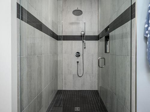 3904 Terrapin Lane, Vernon, BC - Indoor Photo Showing Bathroom
