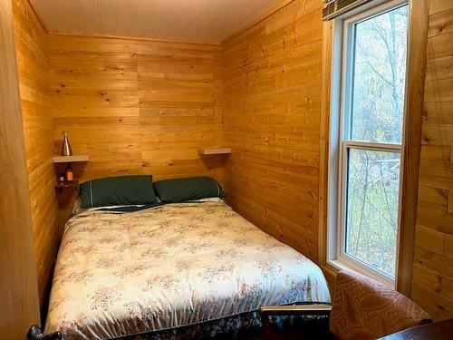 166 Poplar Bay, Onanole, MB - Indoor Photo Showing Bedroom