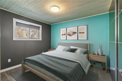 418 Airlies Street, Winnipeg, MB - Indoor Photo Showing Bedroom