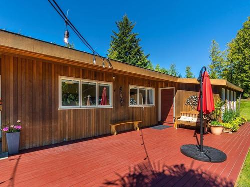 410 17Th Ave, Sointula, BC - Outdoor With Exterior
