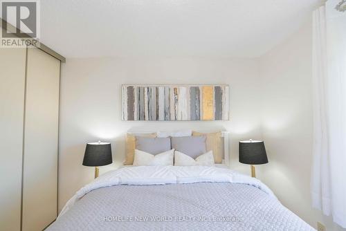 54 Enchanted Hills Cres, Toronto, ON - Indoor Photo Showing Bedroom