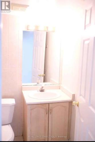 267 Stover Cres, Pickering, ON - Indoor Photo Showing Bathroom