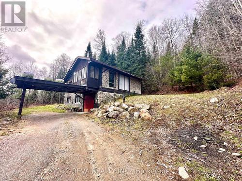 65 Ray Road, Hastings Highlands, ON - Outdoor
