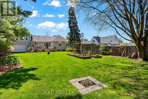 634 Penner St, Niagara-On-The-Lake, ON - Outdoor With Backyard