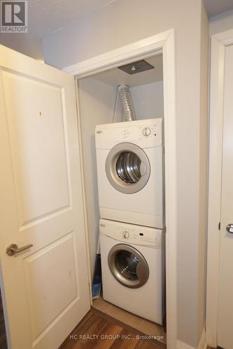 #323 -372 Hwy 7  E, Richmond Hill, ON - Indoor Photo Showing Laundry Room