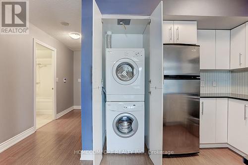 901 - 233 South Park Road, Markham, ON - Indoor Photo Showing Laundry Room