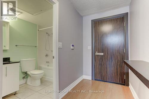 901 - 233 South Park Road, Markham, ON - Indoor Photo Showing Bathroom