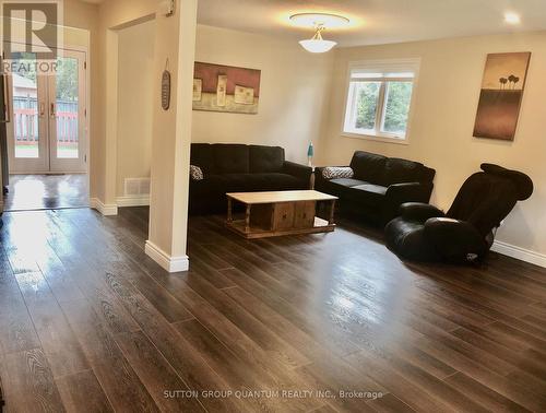 2340 Devon Road, Oakville, ON - Indoor Photo Showing Living Room