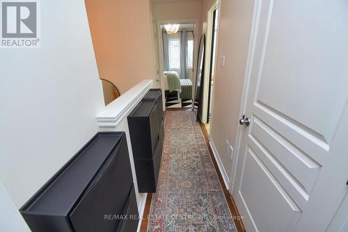 19 - 25 Viking Drive, Hamilton, ON - Indoor Photo Showing Other Room