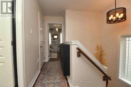 #19 -25 Viking Dr, Hamilton, ON - Indoor Photo Showing Other Room