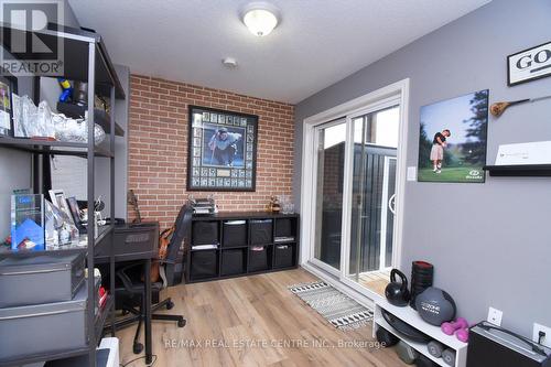 19 - 25 Viking Drive, Hamilton, ON -  Photo Showing Other Room