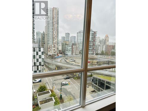 1202 1455 Howe St, Vancouver, BC -  Photo Showing Other Room