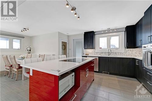 577 Clarke Avenue, Ottawa, ON - Indoor Photo Showing Kitchen With Upgraded Kitchen