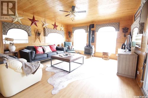 45 Lake Drive, Moosomin Regional Park, SK - Indoor Photo Showing Living Room