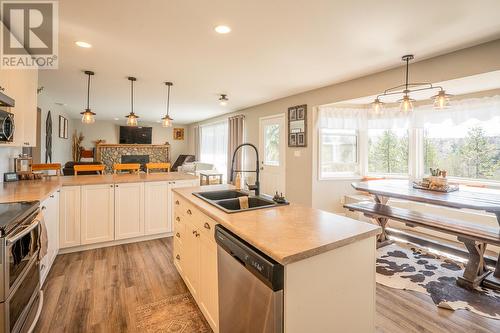 6313 Archie Meadow Road, Forest Grove, BC - Indoor Photo Showing Kitchen With Double Sink