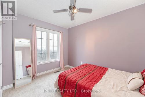 #62 -377 Glancaster Rd, Hamilton, ON - Indoor Photo Showing Bedroom